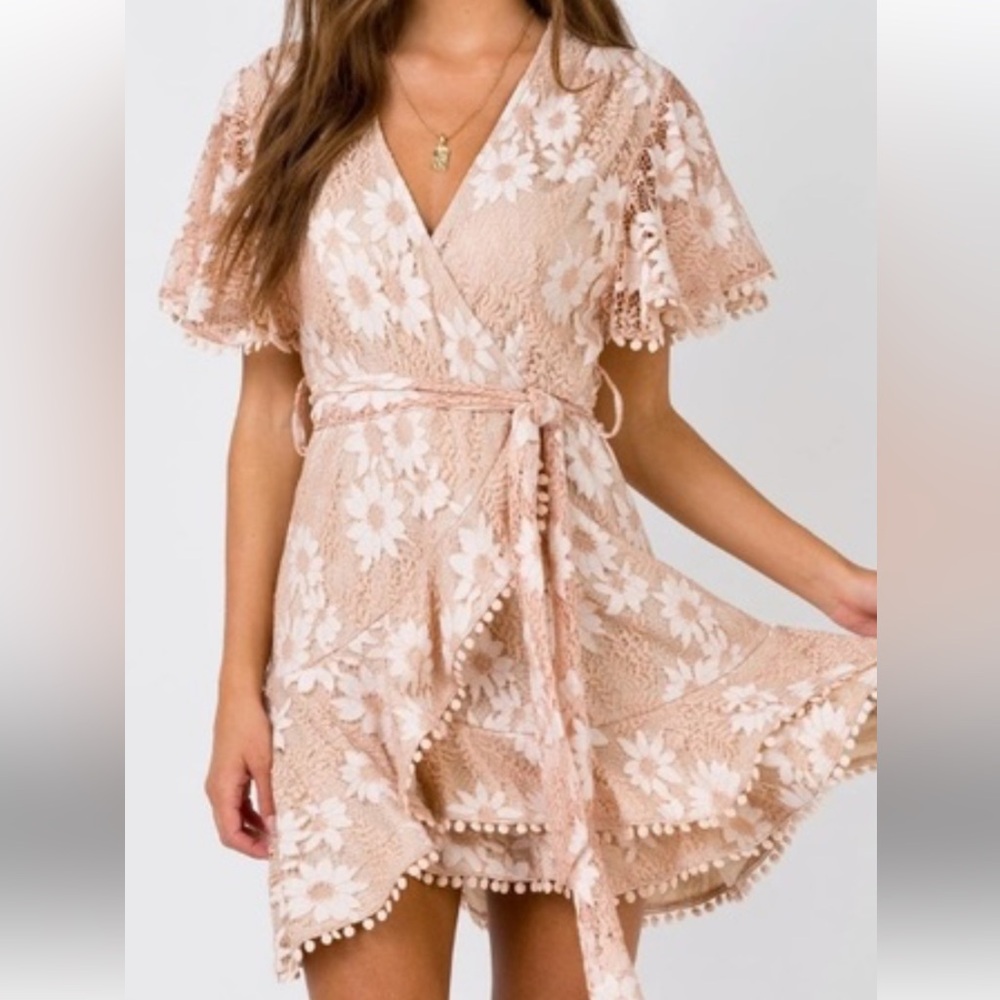 New goodnight macaroon floral lace mini wrap dress